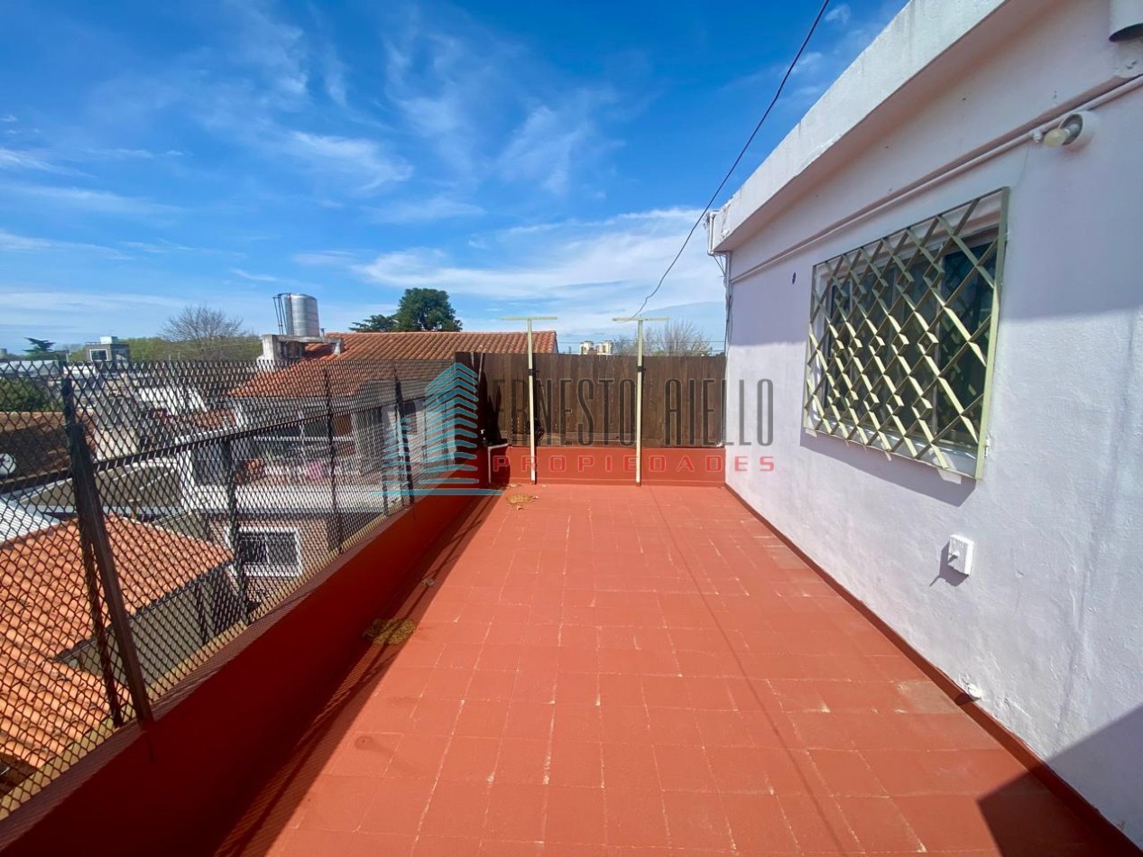 A. VENTA CASA 3 Ambientes con Local - Quilmes Oeste