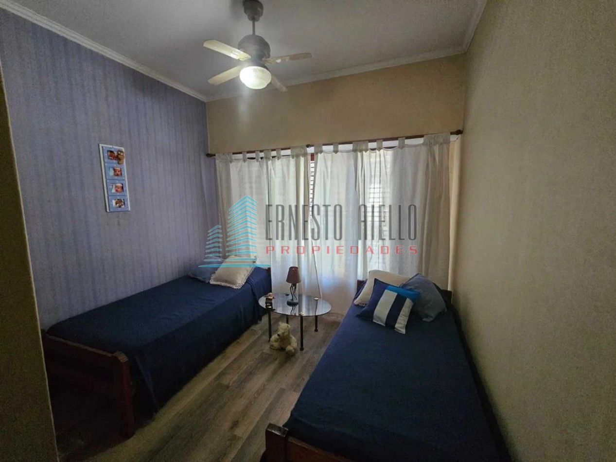 Am. VENTA Excelente Casa de 3 Ambientes con Cochera - Quilmes Oeste