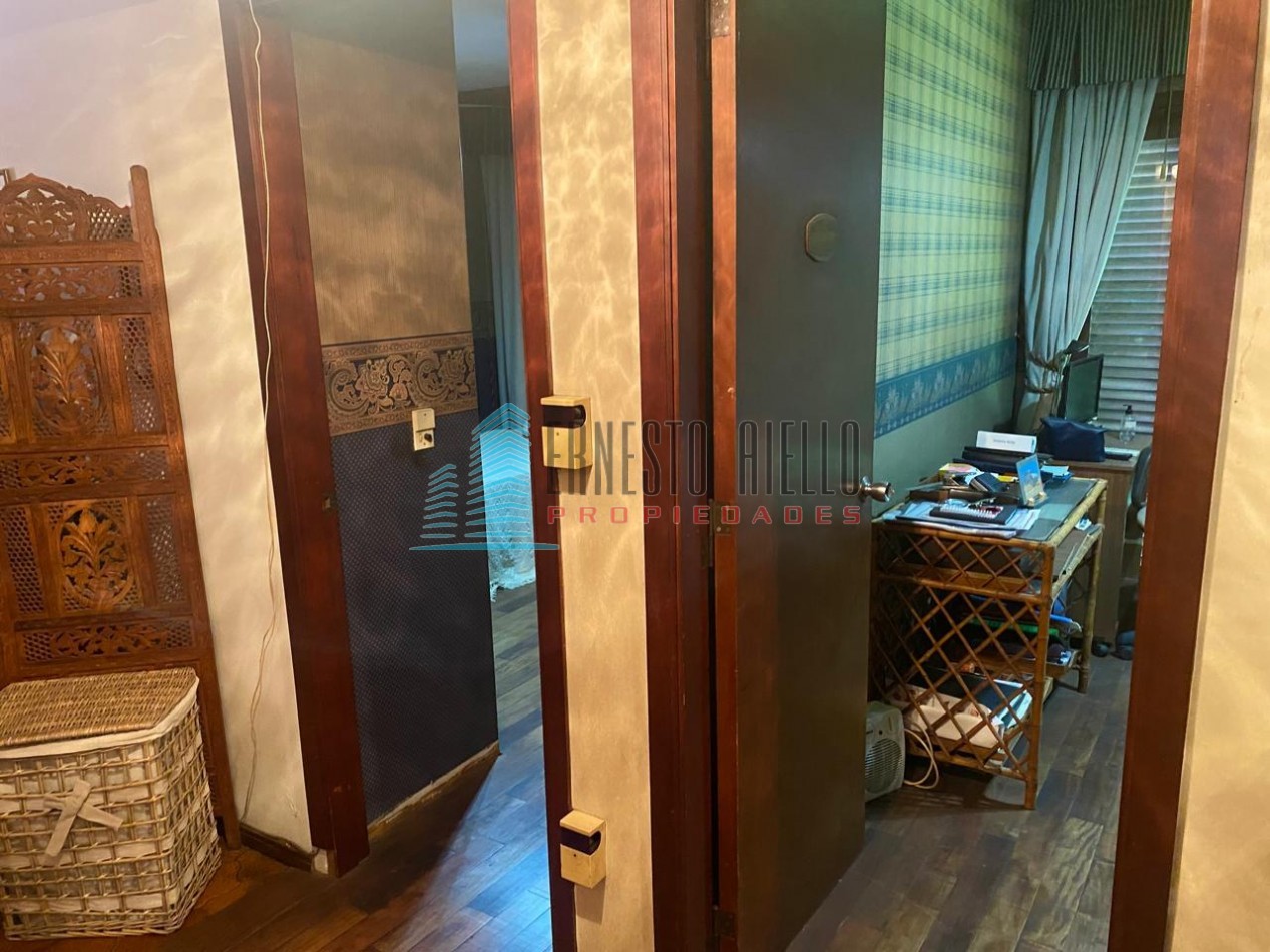 VENTA Casa con Estilo, Parque, Quincho y Depto. Independiente - Todo en una misma propiedad