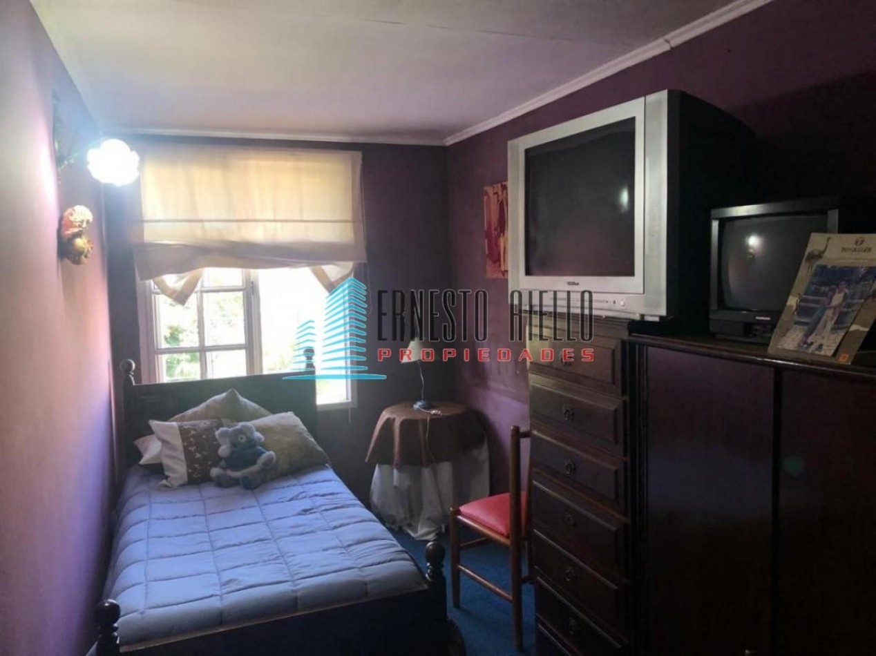 VENTA IMPECABLE DUPLEX CON COCHERA - QUILMES