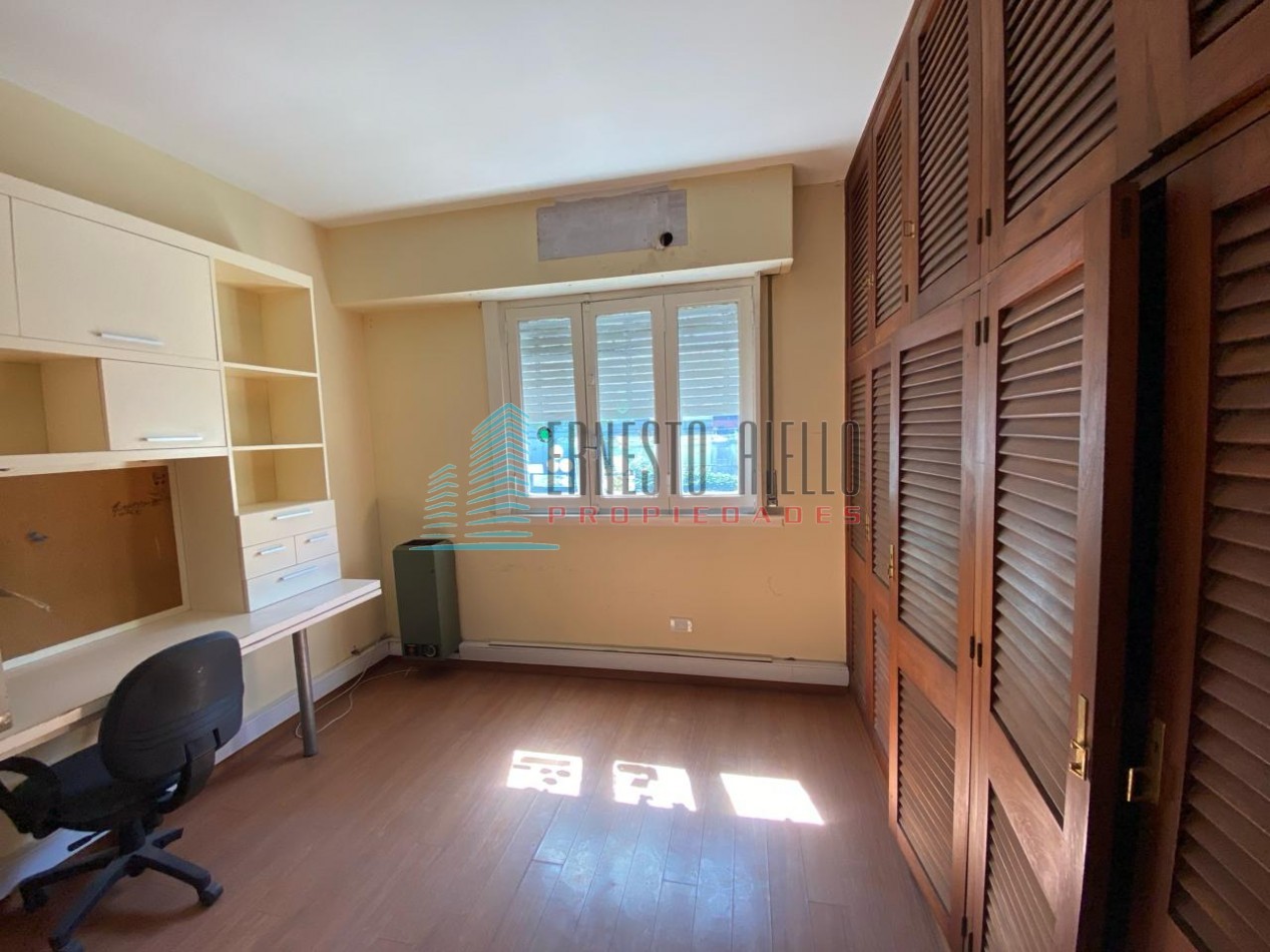 VENTA CASA 4 Ambientes Excelente Ubicacion 