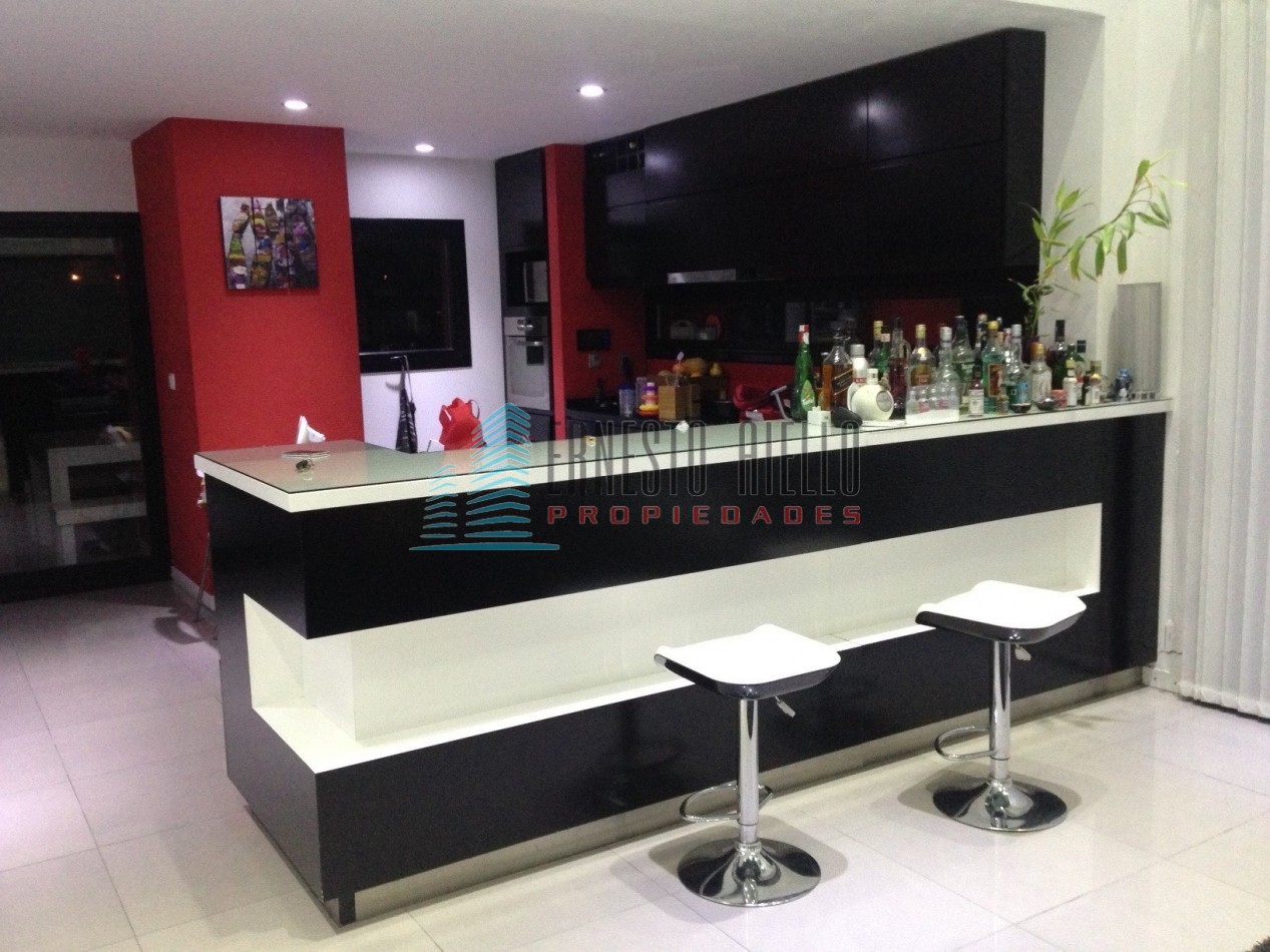 Impecable Casa en Venta - Nuevo Quilmes