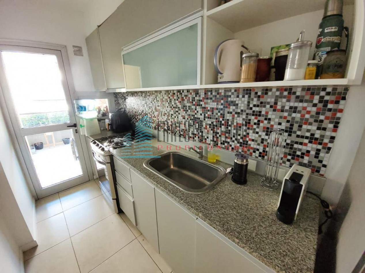 A. VENTA Departamento Tres Ambientes con Cochera y Baulera - Quilmes Centro