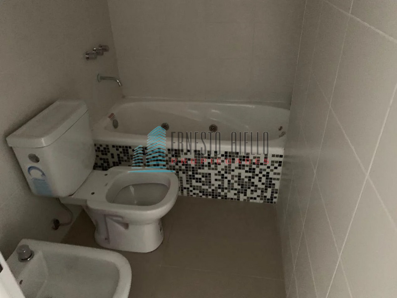 A- Departamento Triplex Ultimo Piso con Jacuzzi y Parrilla - Quilmes Centro.