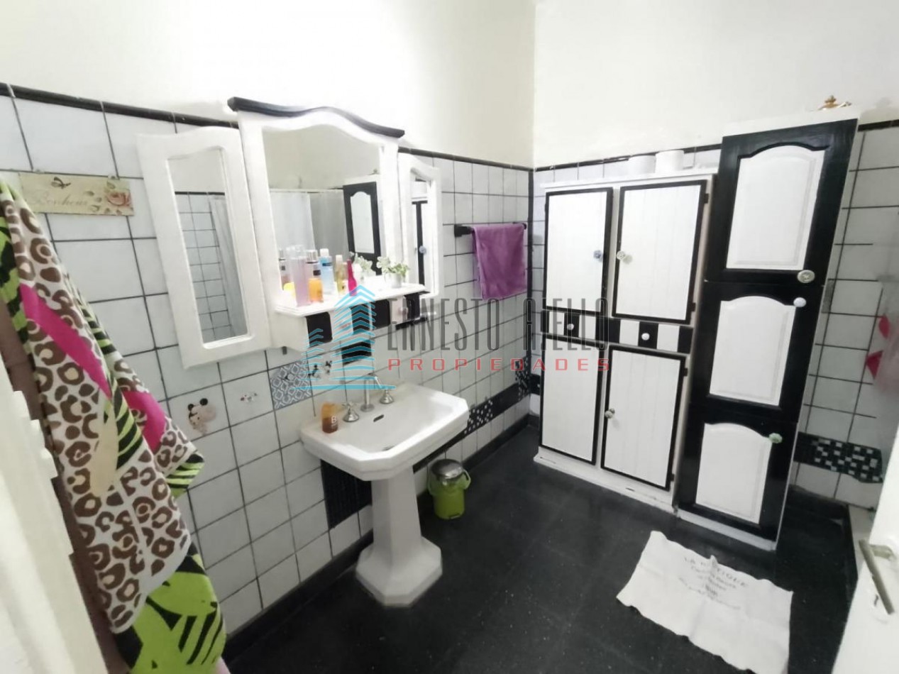 A. VENTA CASA Tres Ambientes - Apto Credito