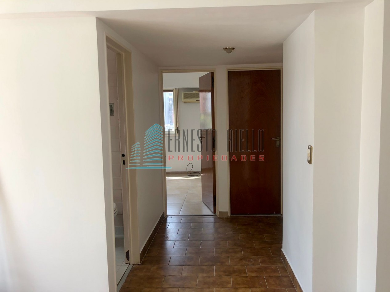 A. VENTA Departamento Tres Ambientes con Cochera y Baulera - Quilmes Centro