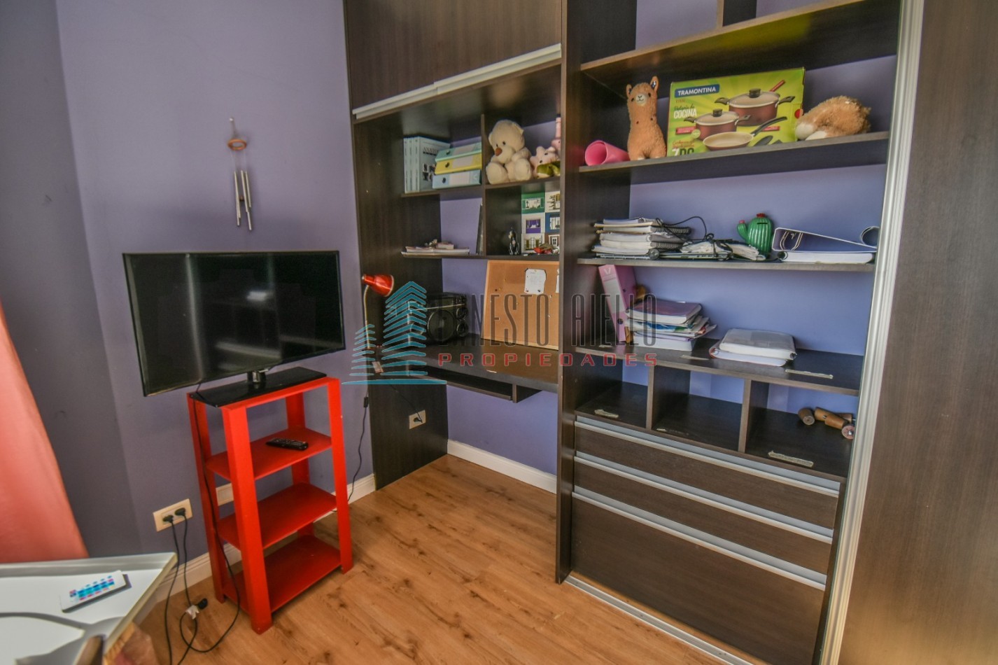 Impecable Piso Venta con dos cocheras -Quilmes Centro