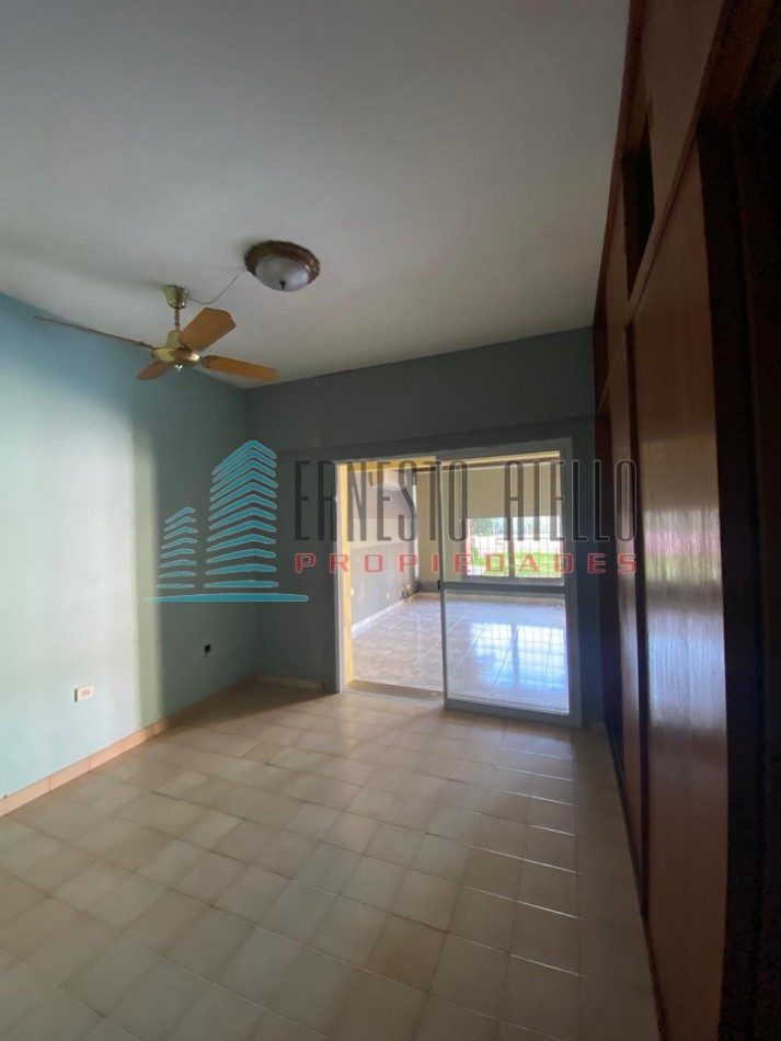 Venta Casa en Una Sola Planta con Piscina - Quilmes