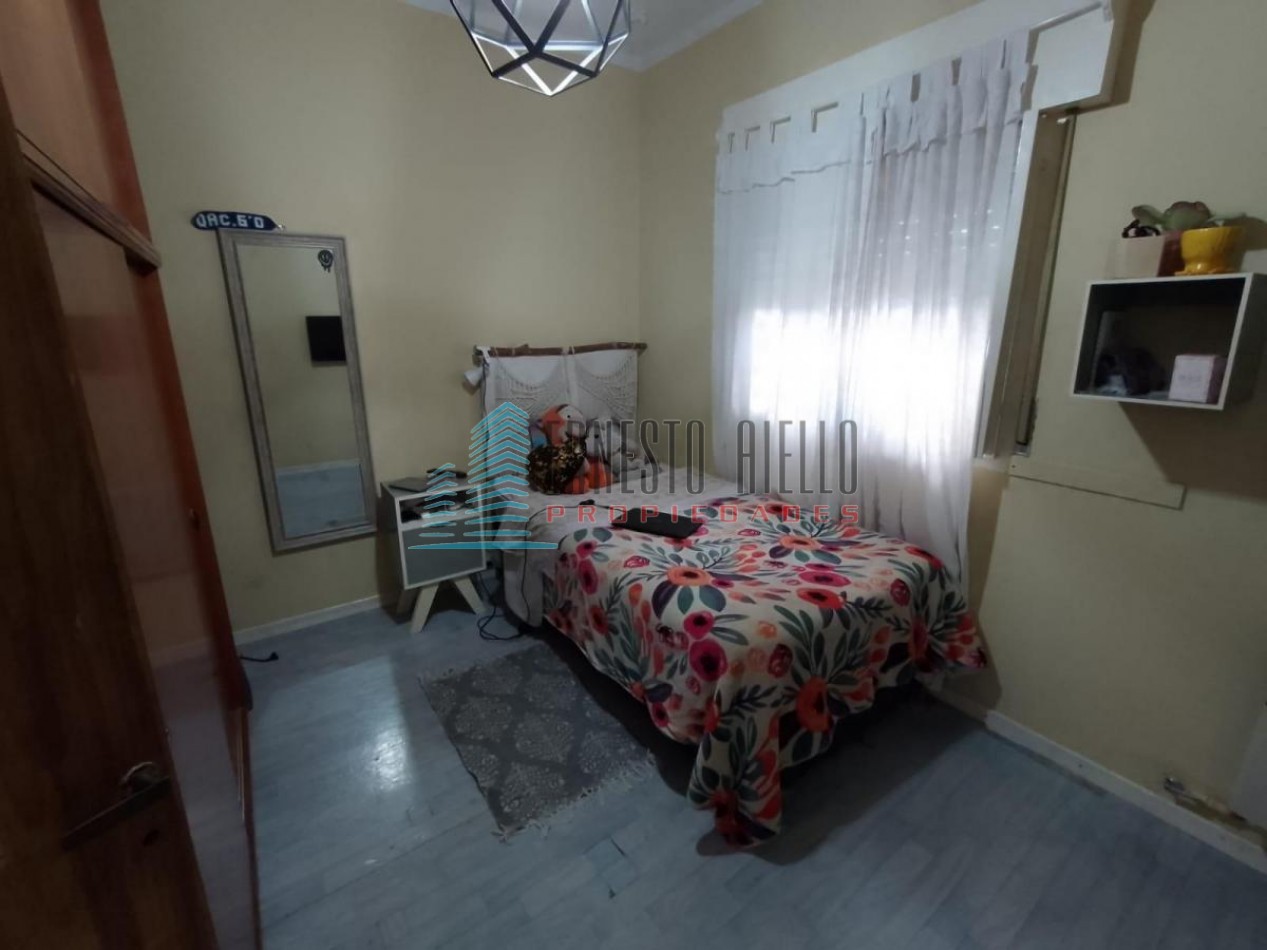 A. VENTA CASA Tres Ambientes - Apto Credito