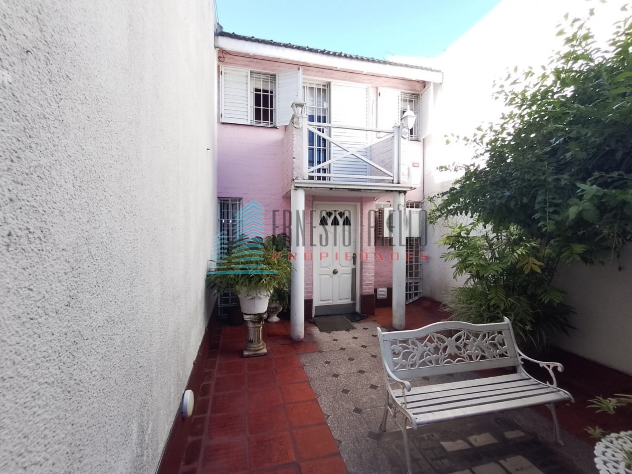 VENTA- Impecable Duplex con Cochera - Quilmes 