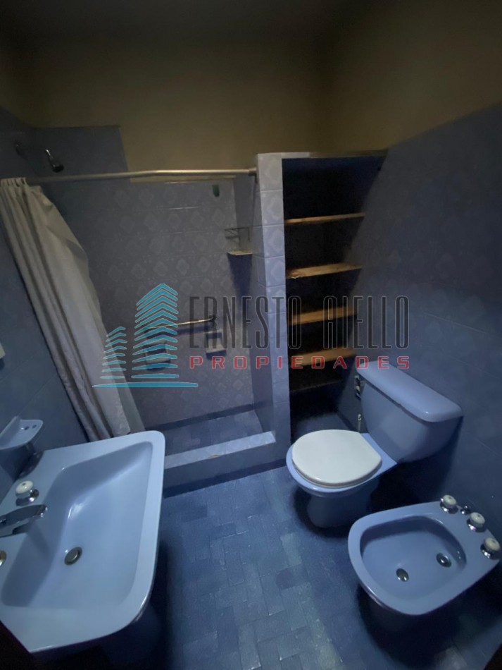 Venta Casa en Una Sola Planta con Piscina - Quilmes