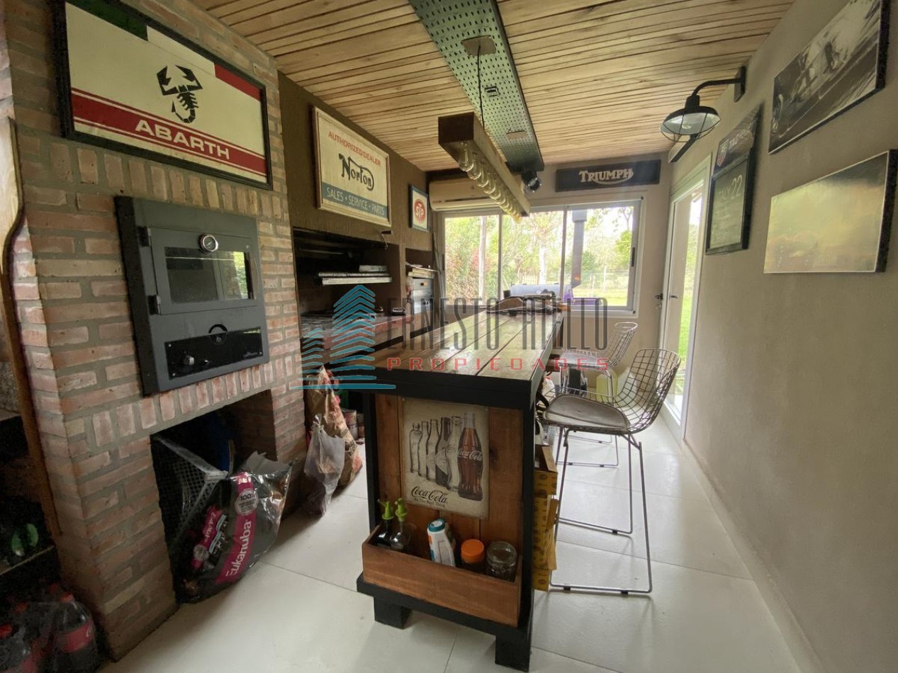 A. VENTA Espectacular CASA en Dos Plantas en Fincas de Iraola