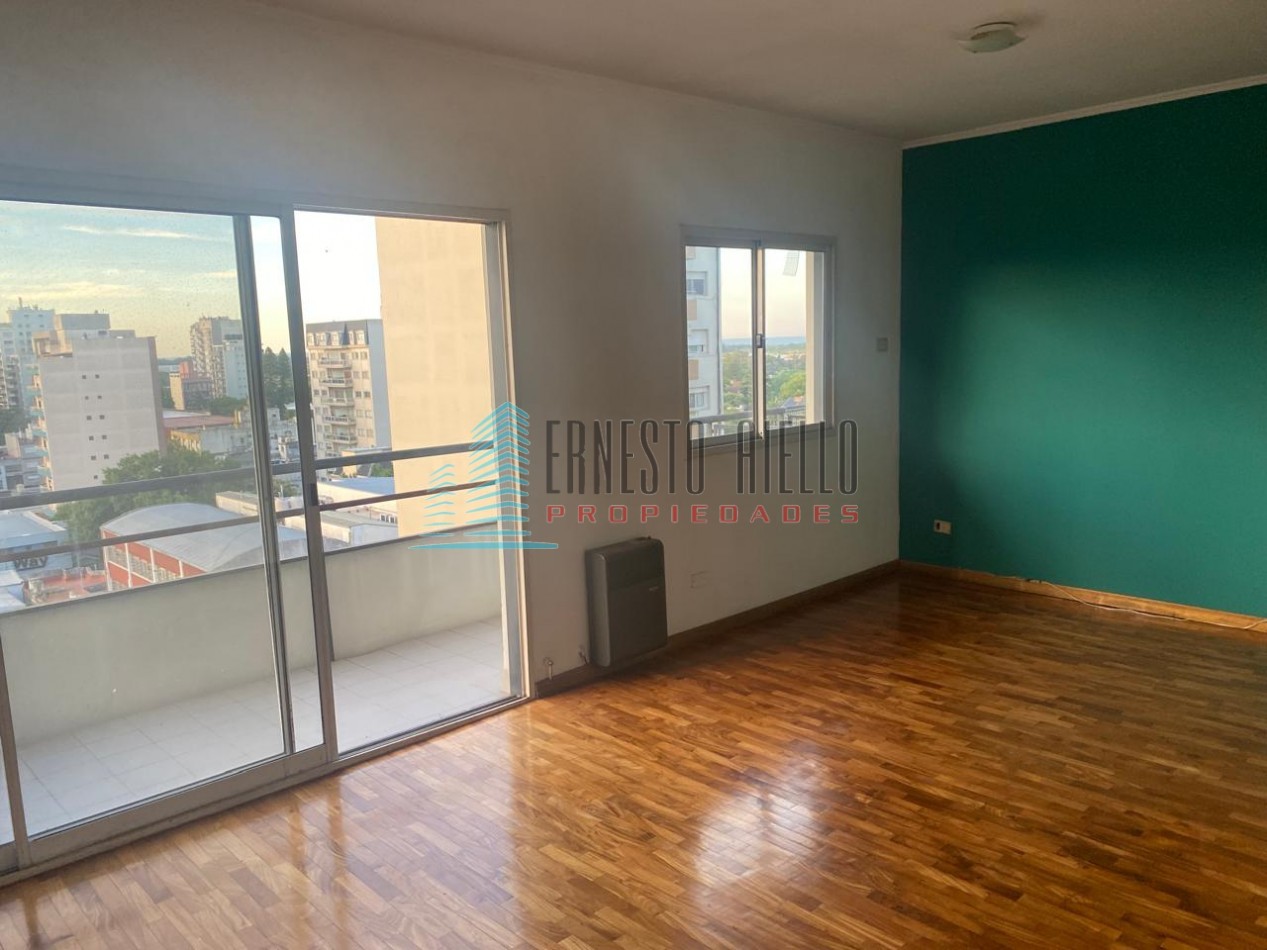 A. VENTA DEPARTAMENTO DOS AMBIENTES PLENO CENTRO QUILMES