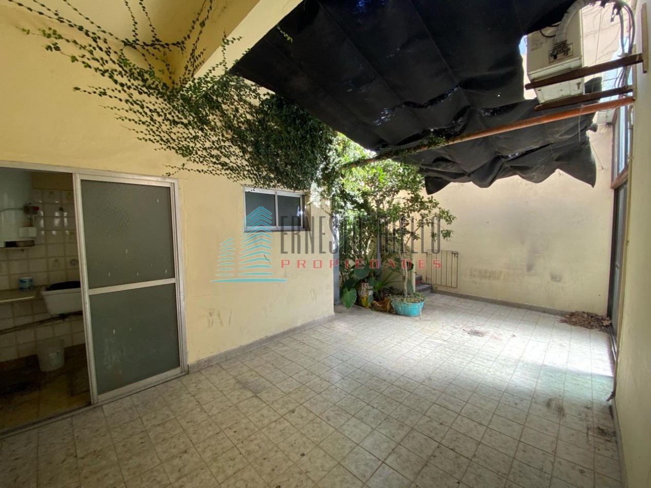 VENTA CASA 4 Ambientes Excelente Ubicacion 