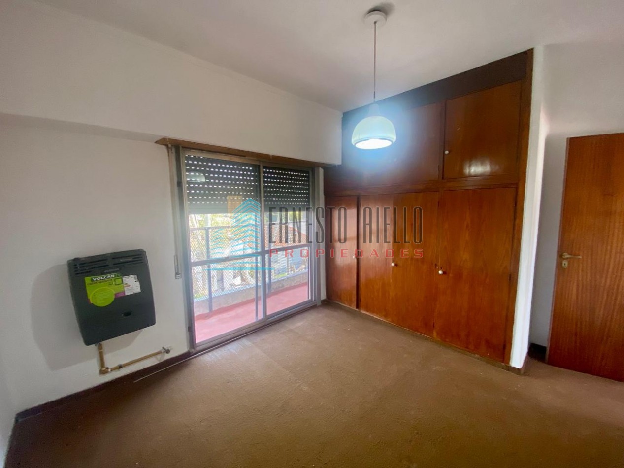 A. VENTA CASA 3 Ambientes con Local - Quilmes Oeste