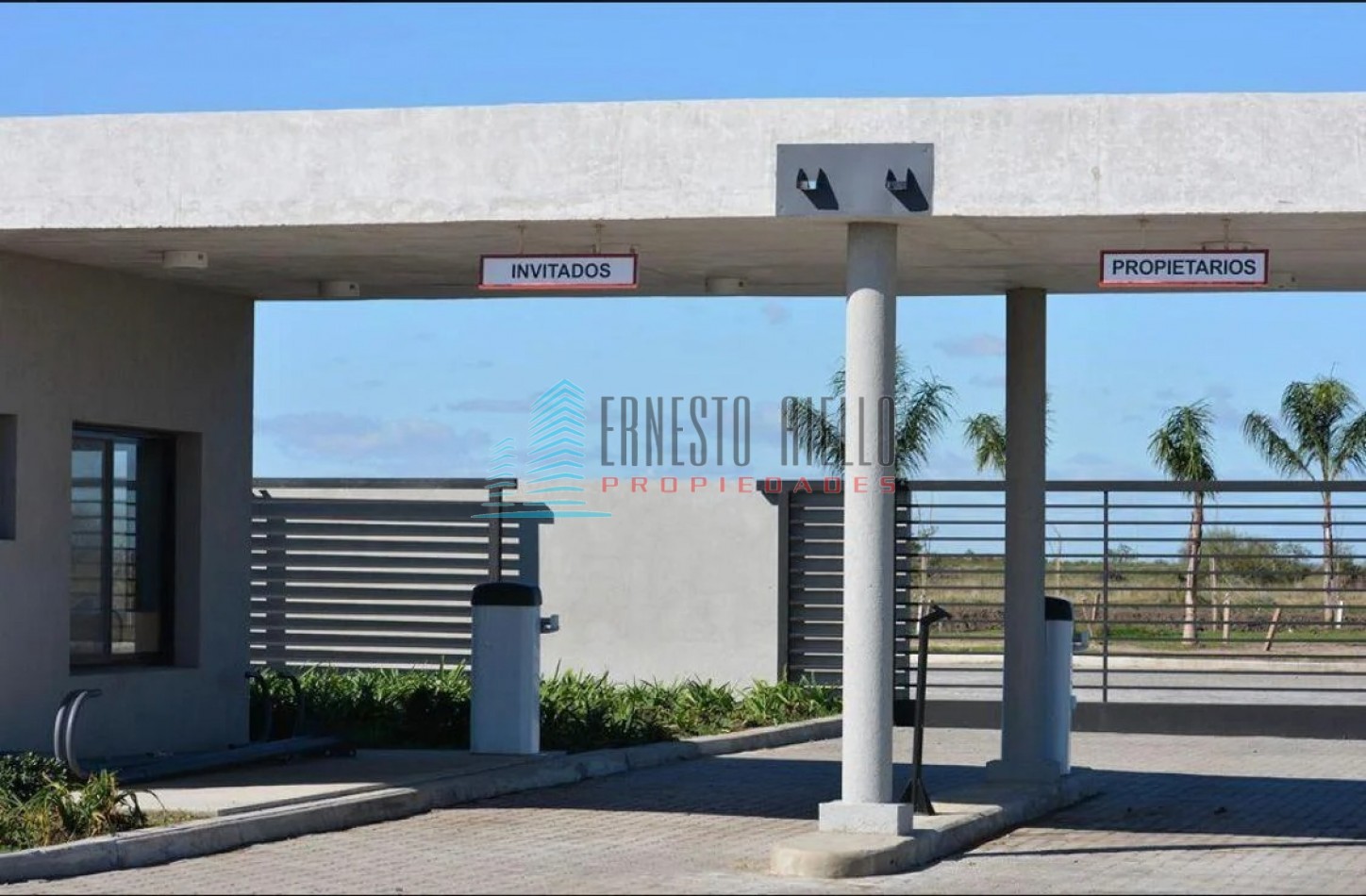 A. VENTA Espectacular Lote Villalobos AL AGUA