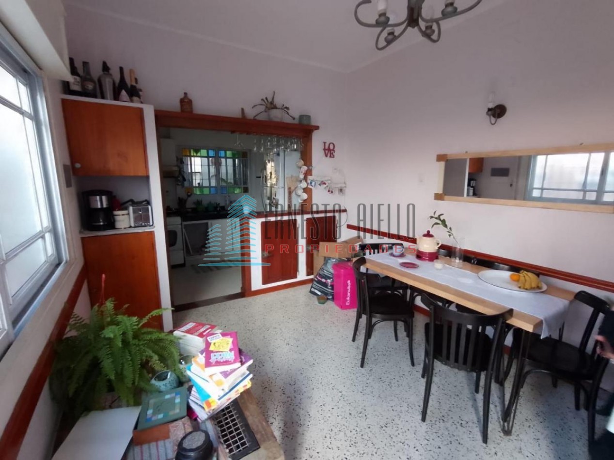 A. VENTA CASA Tres Ambientes - Apto Credito