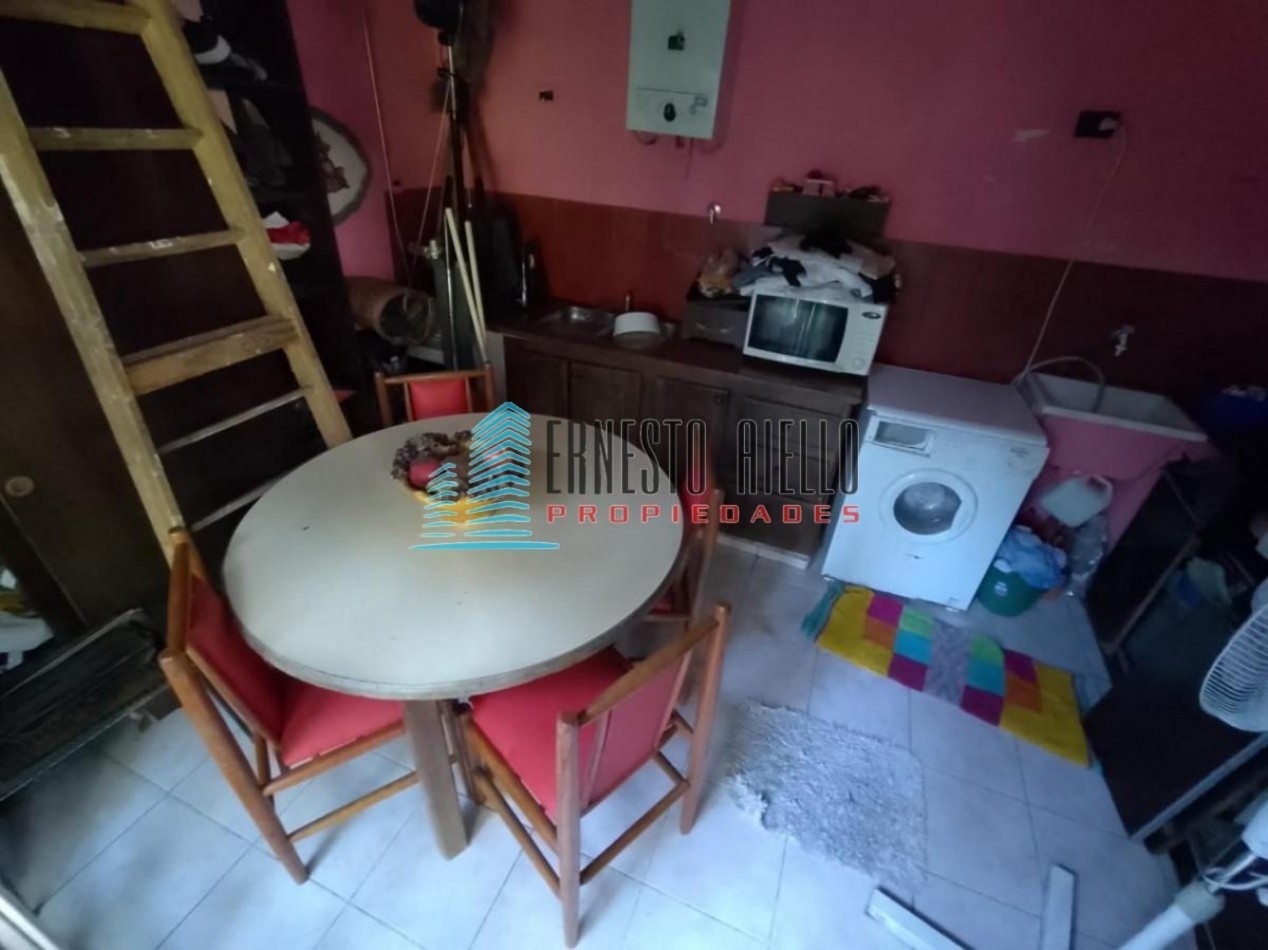 VENTA IMPECABLE DUPLEX CON COCHERA - QUILMES