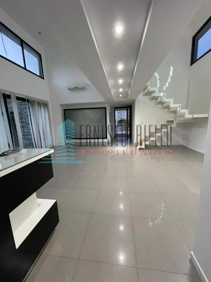 Impecable Casa en Venta - Nuevo Quilmes