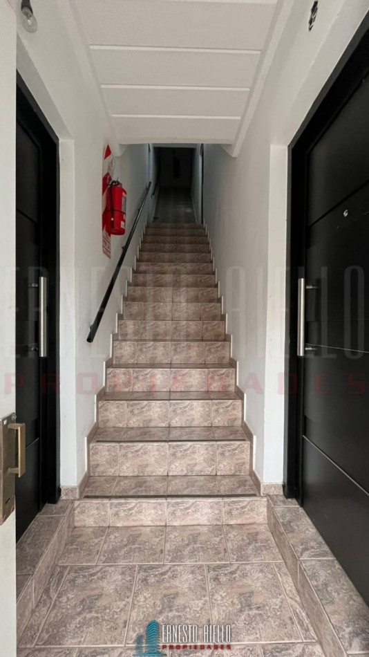 ALQUILER DEPARTAMENTO 2 AMBIENTES CON COCHERA EN COMPLEJO DORREGO, QUILMES.