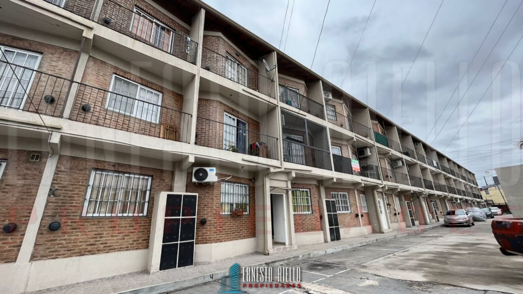ALQUILER DEPARTAMENTO 2 AMBIENTES CON COCHERA EN COMPLEJO DORREGO, QUILMES.