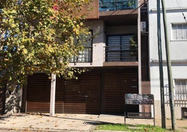 ALQUILER DEPARTAMENTO 3 AMBIENTES CON COCHERA Y PATIO