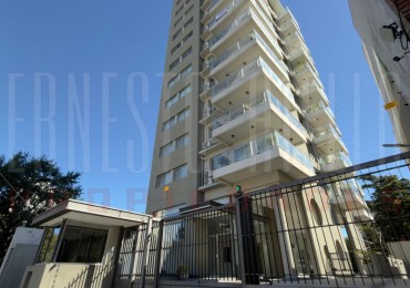 ¡ALQUILER DEPTO TRES AMBIENTES CON BALCON Y COCHERA EN SUBSUELO, QUILMES CENTRO!