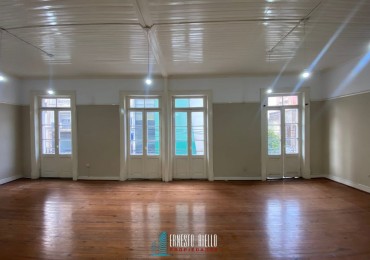 ALQUILER LOCAL EN PLANTA ALTA EN QUILMES CENTRO.