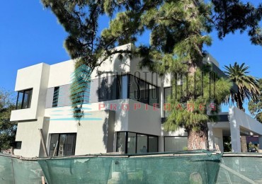 A. Espectacular Casa en Venta con Piscina - Greenville Polo & Resort