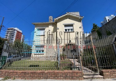 VENTA CASA 4 Ambientes Excelente Ubicacion 