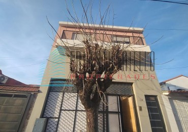 A. VENTA CASA 3 Ambientes con Local - Quilmes Oeste