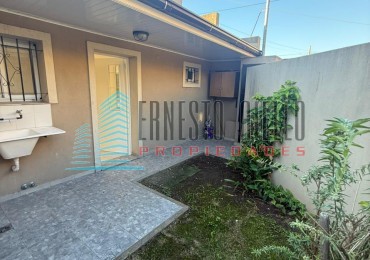 ALQUILER DE DEPARTAMENTO EN PLANTA BAJA CON PATIO