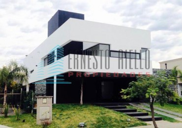 Impecable Casa en Venta - Nuevo Quilmes