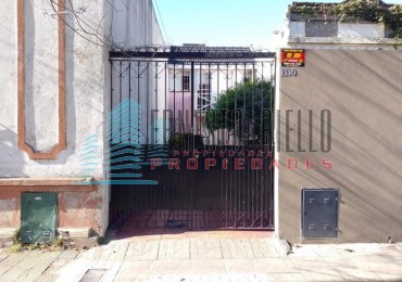 VENTA IMPECABLE DUPLEX CON COCHERA - QUILMES