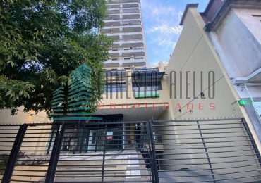 A. VENTA DEPARTAMENTO DOS AMBIENTES PLENO CENTRO QUILMES
