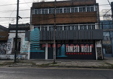 A. VENTA EXCELENTE LOCAL CENTRO QUILMES A RECICLAR